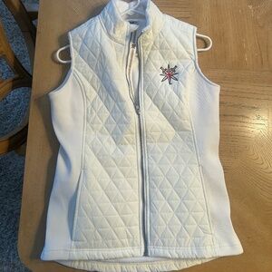 Ladies' White Quilted Vest w/ VGK logo (Vegas Golden Knights hockey team) Sz M